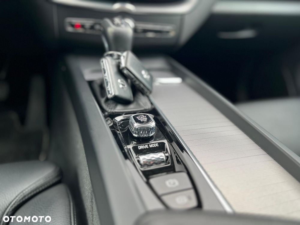 Volvo XC 60 D4 Geartronic Inscription - 13