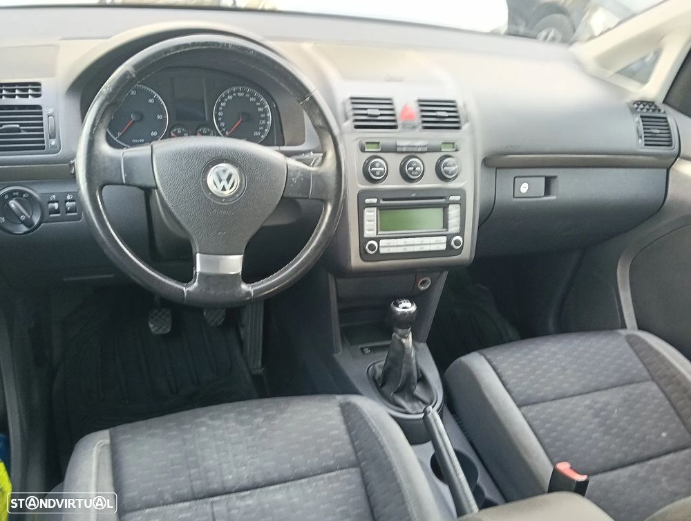 VW Touran 1.9 TDi Highline EC 7L - 23