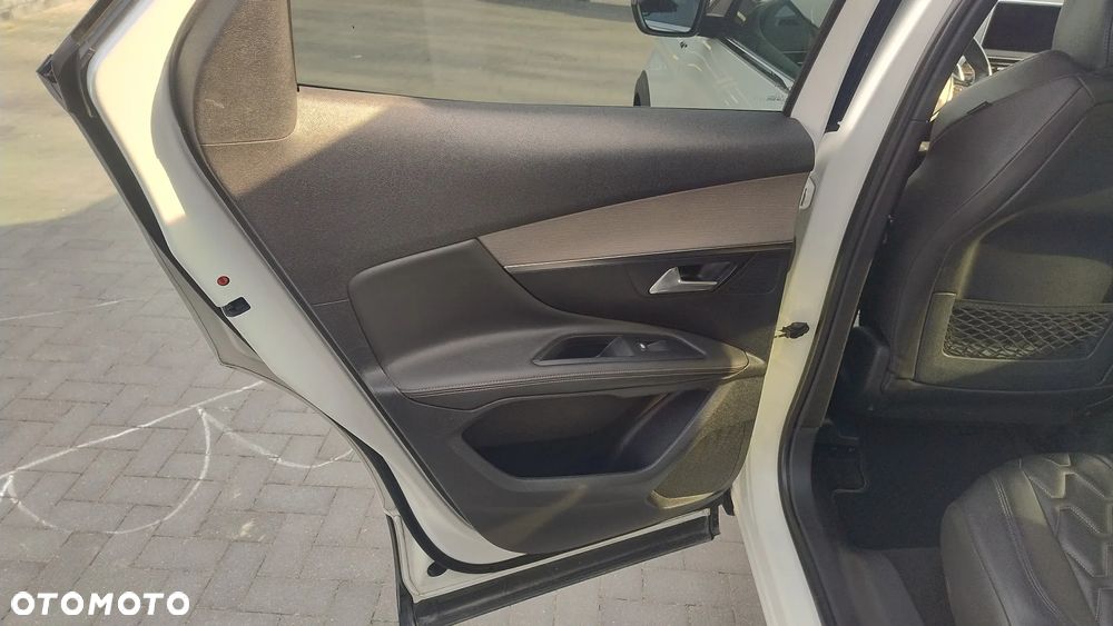 Peugeot 3008 2.0 BlueHDi GT S&S EAT6 - 12