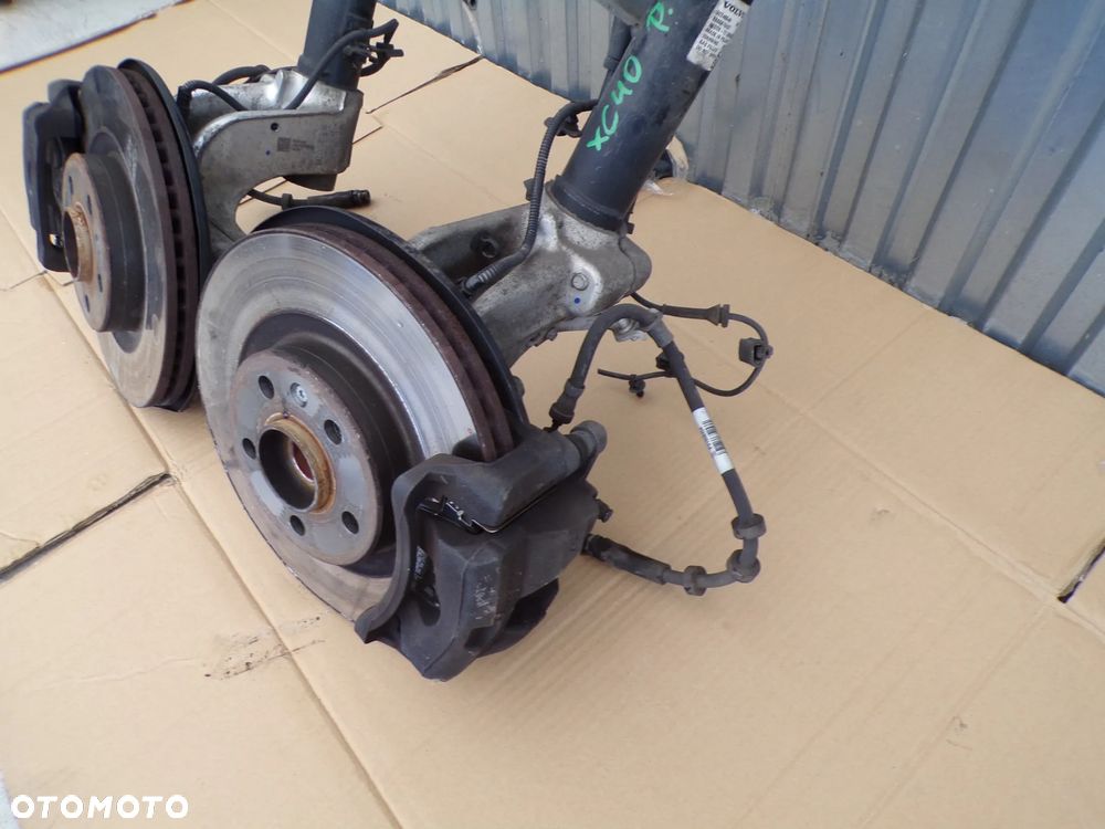 MACPHERSON AMORTYZATOR ZWROTNICA ZACISK VOLVO XC40 II - 4