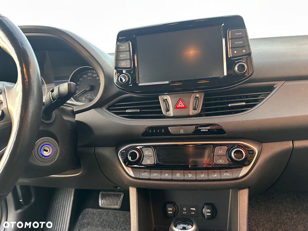 Hyundai i30 1.4 T-GDI Comfort DCT - 14