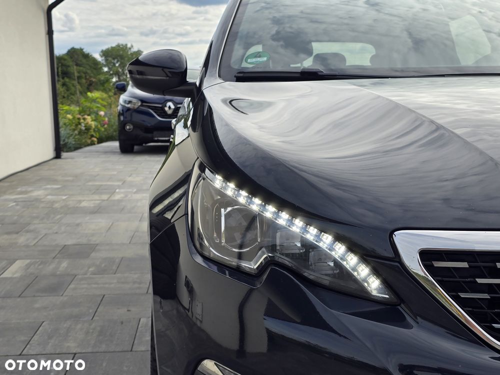Peugeot 308 BlueHDi 150 EAT6 Stop & Start GT-Line Edition - 11