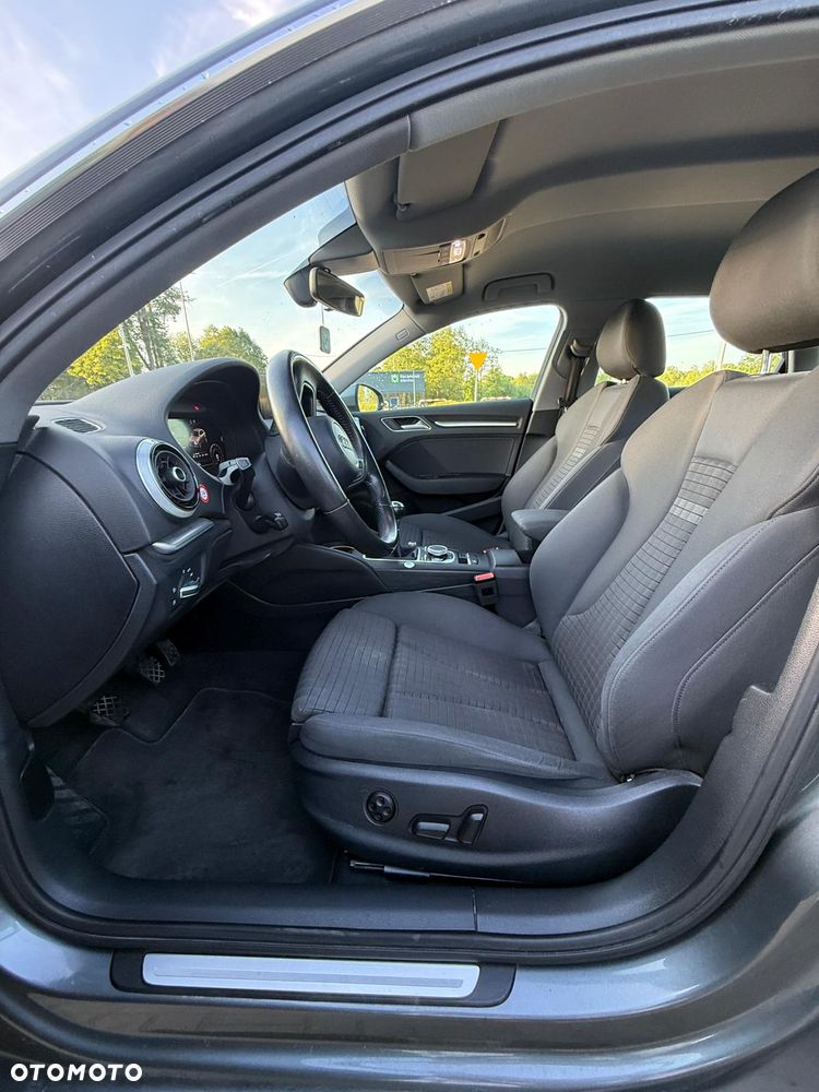 Audi A3 Sportback 2.0 TDI Ambiente - 7