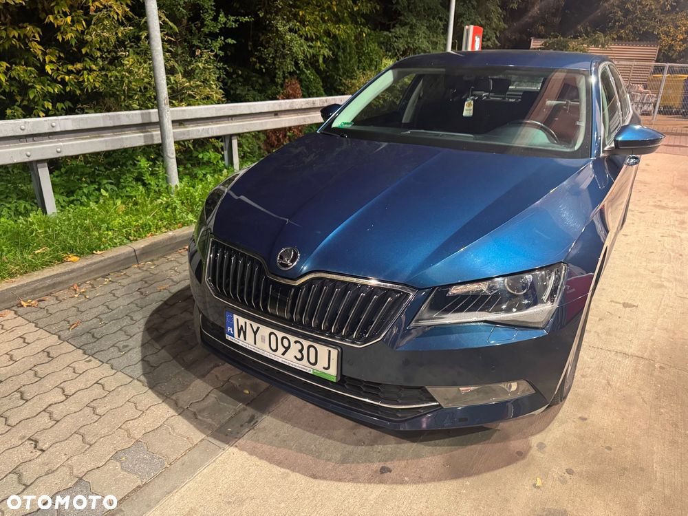 Skoda Superb 2016 photo 2