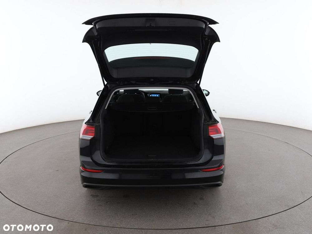 Volkswagen Golf 1.5 eTSI Life DSG - 20