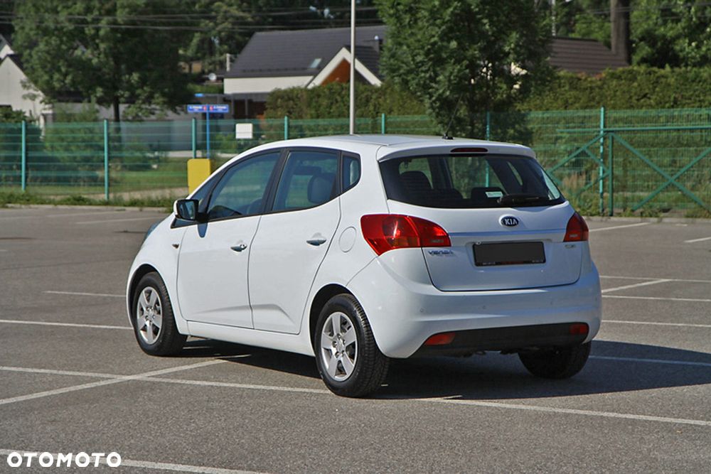 Kia Venga 1.4 Business Line - 4