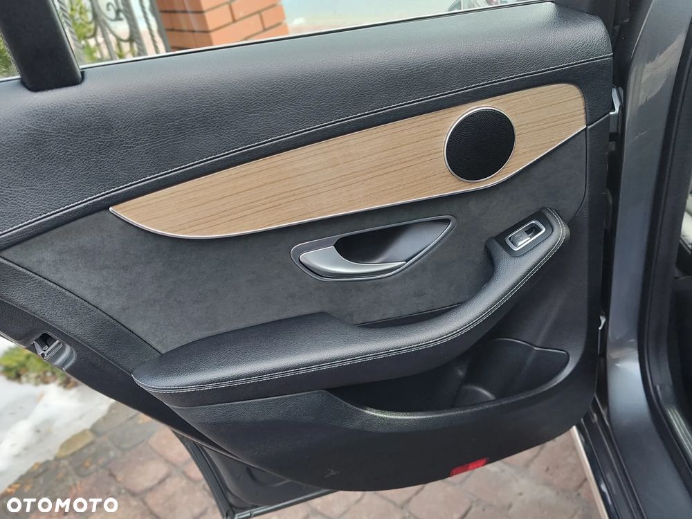 Mercedes-Benz Klasa C 200 (BlueTEC) d Avantgarde - 25