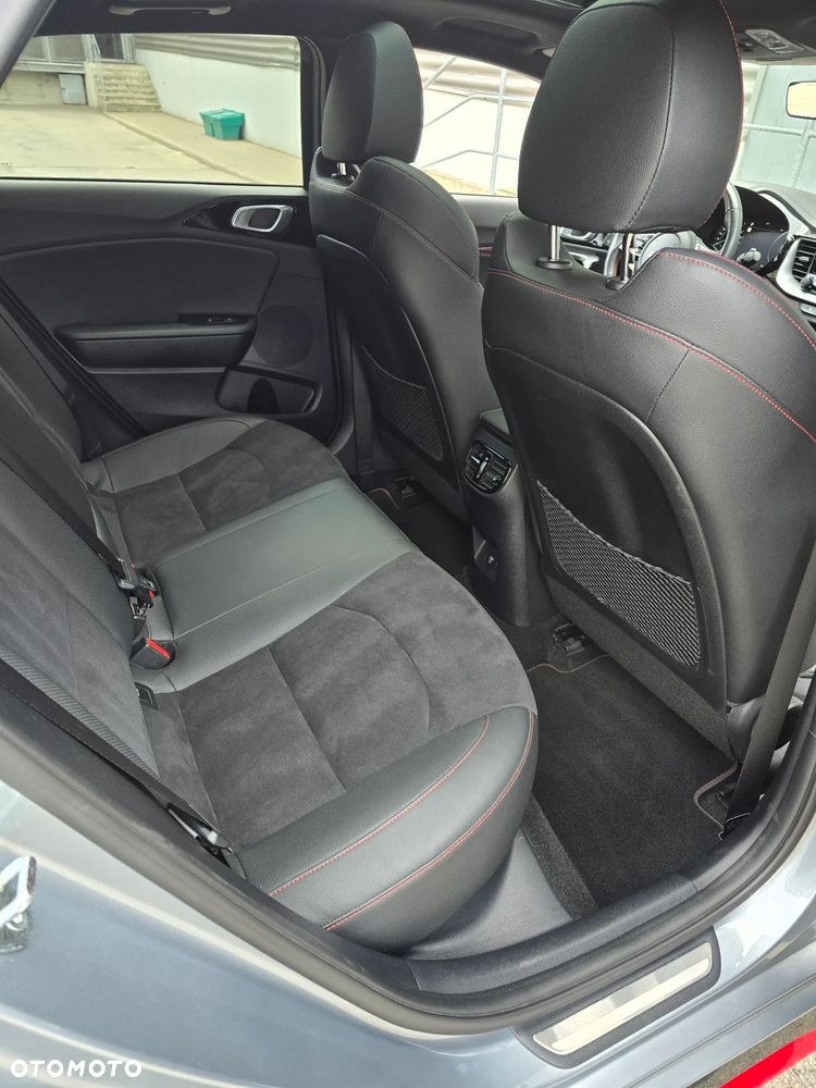 Kia ProCeed 1.6 T-GDI DCT7 OPF GT - 15