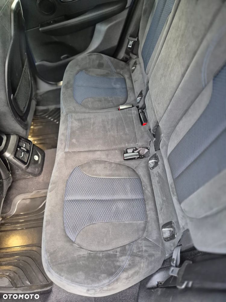 BMW Seria 2 218d xDrive M Sport - 11