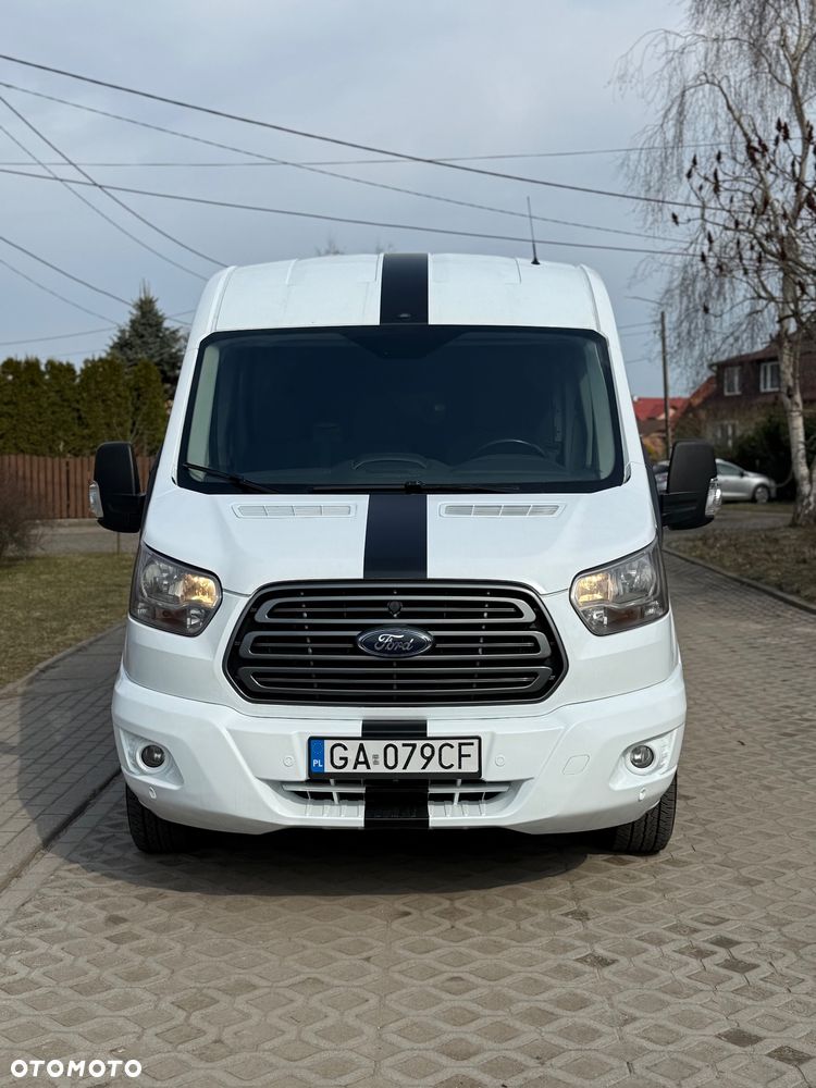 Ford Transit - 1