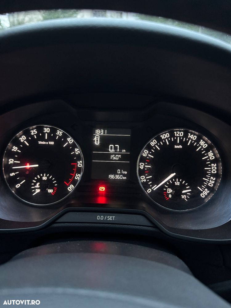 Skoda Octavia 1.6 TDI Active - 8