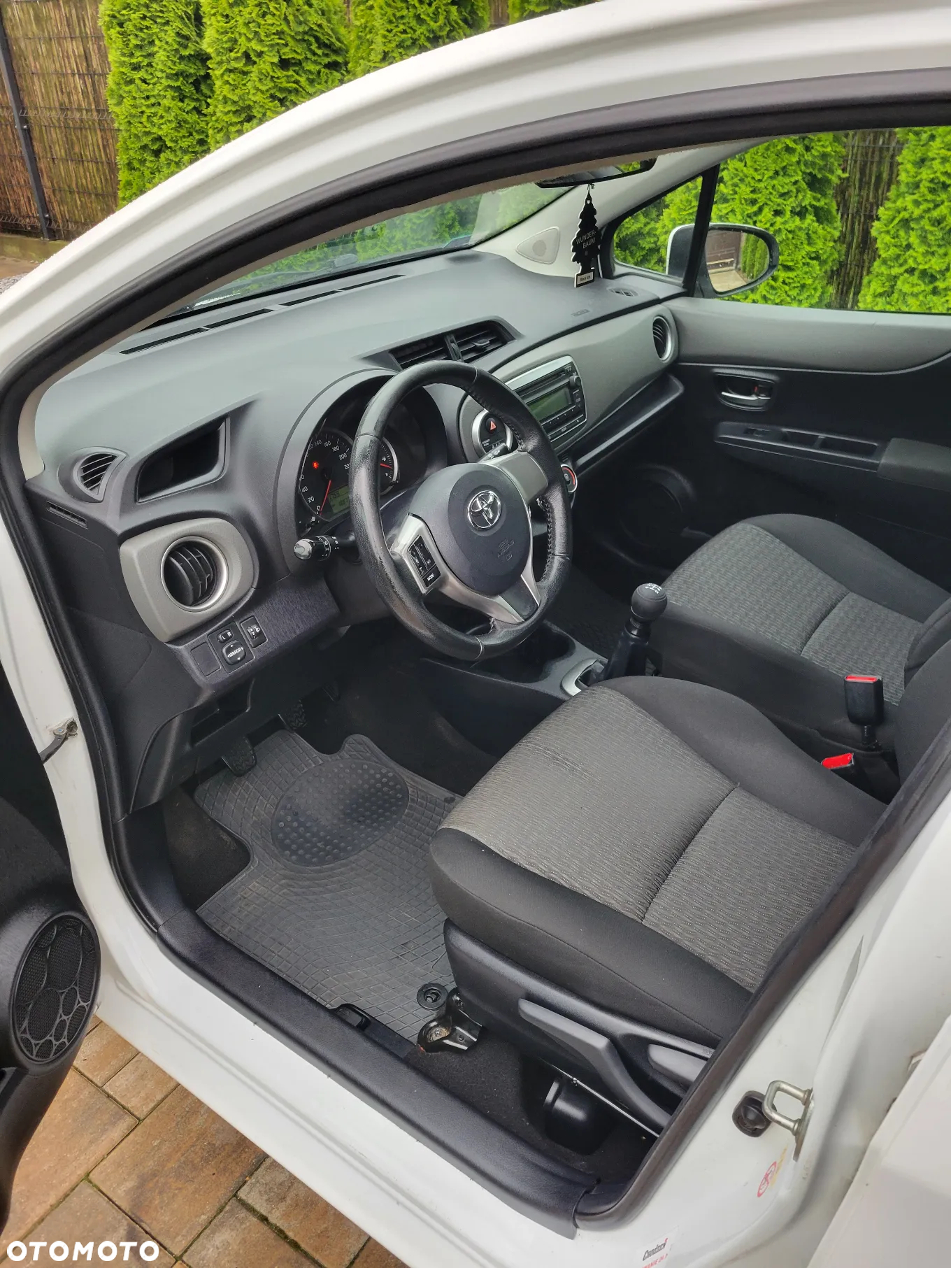 Toyota Yaris - 7