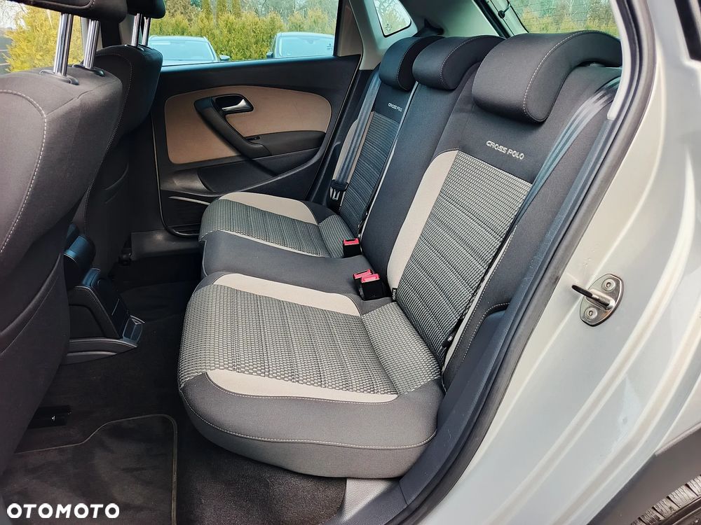 Volkswagen Polo 1.2 TSI Cross - 18