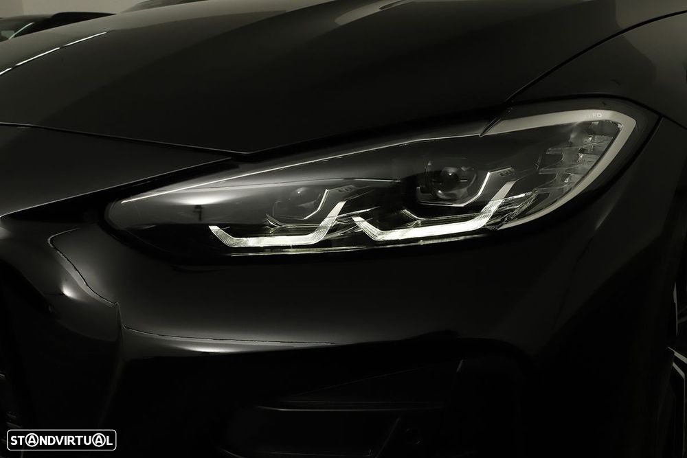 BMW 420 i Pack Desportivo M Auto - 10