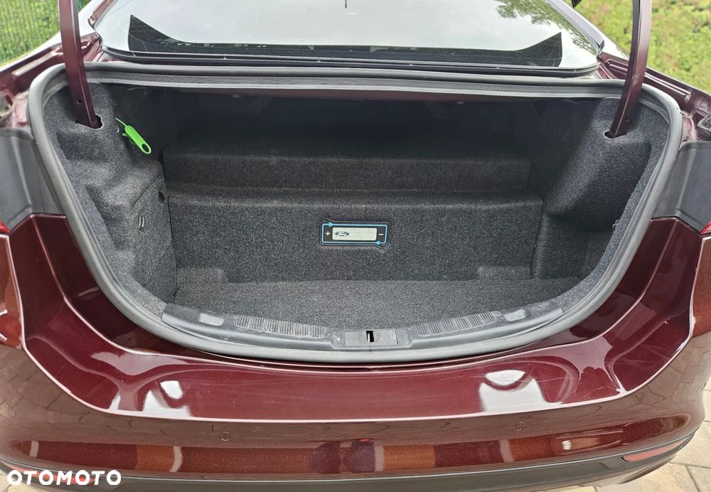 Ford Fusion - 25