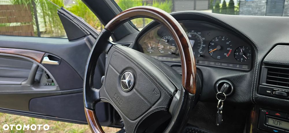 Mercedes-Benz SL 600 - 15