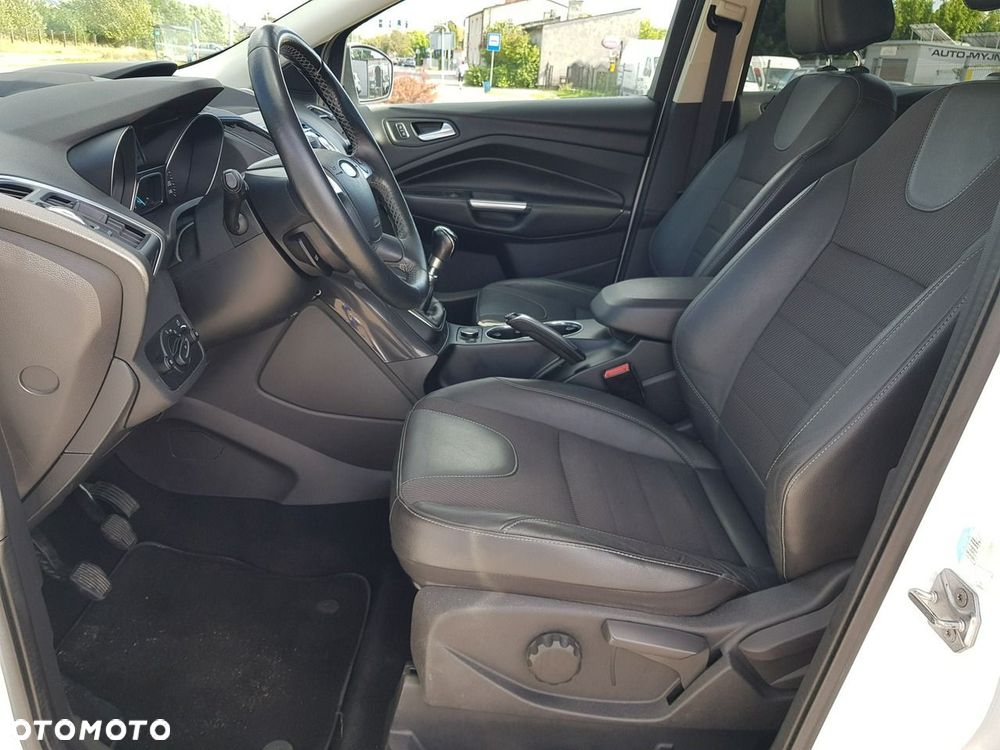 Ford Kuga 1.6 EcoBoost 2x4 Individual - 9