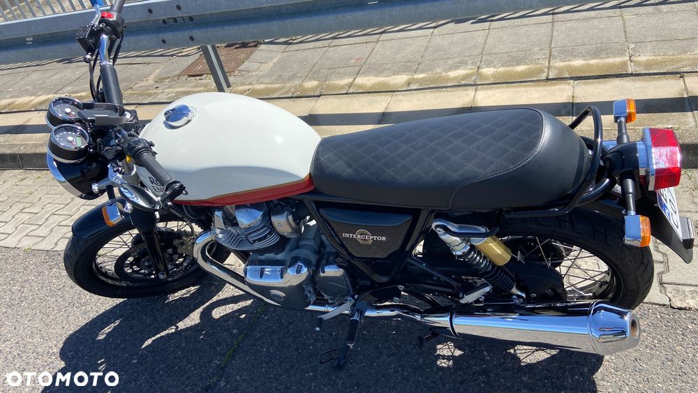 Royal Enfield Interceptor - 6