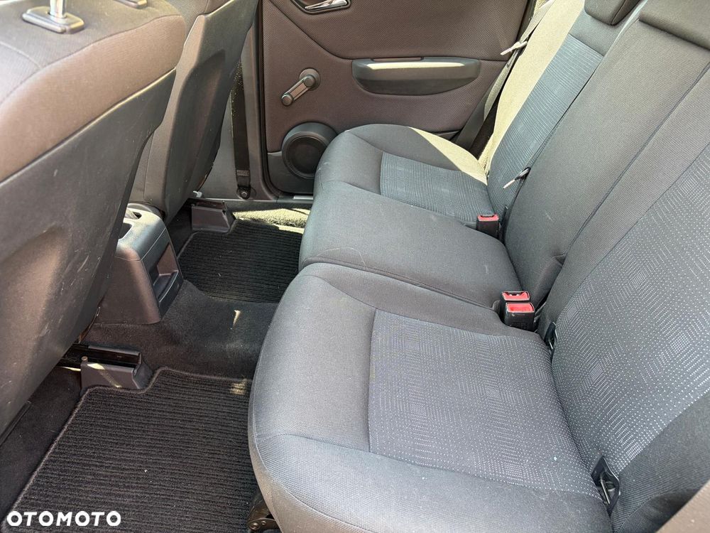 Mercedes-Benz Klasa A 160 BlueEFFICIENCY Avantgarde - 12