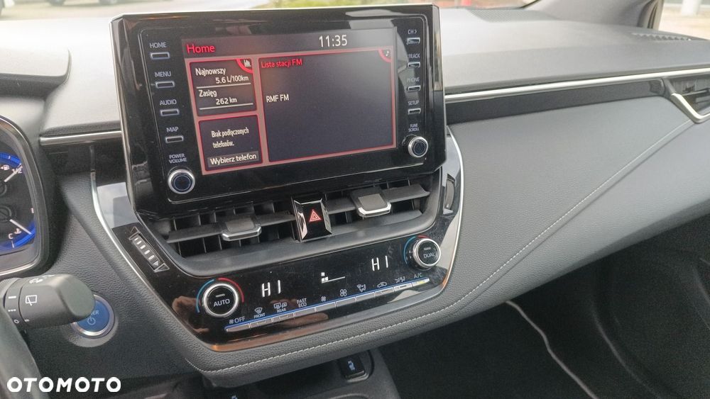 Toyota Corolla 1.8 Hybrid Comfort - 17