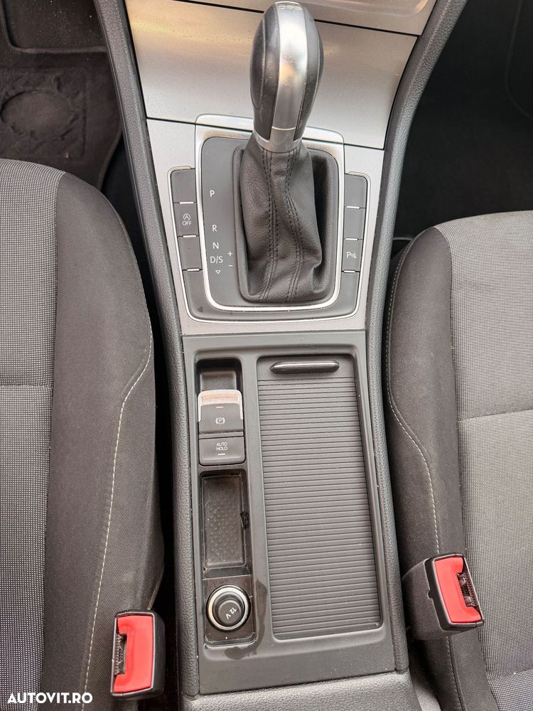 Volkswagen Golf 1.6 TDI DPF BMT DSG Trendline - 13