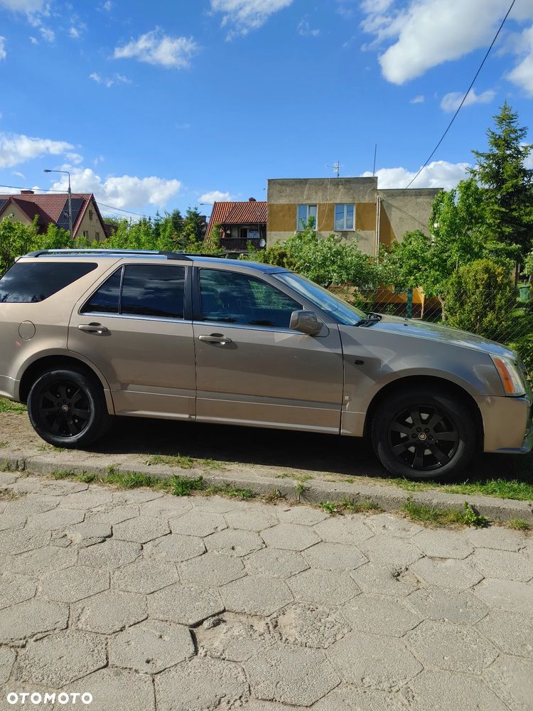 Cadillac SRX - 1