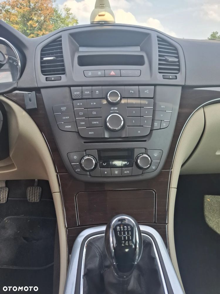 Opel Insignia 2.0 CDTI 4x4 Design Edition - 10