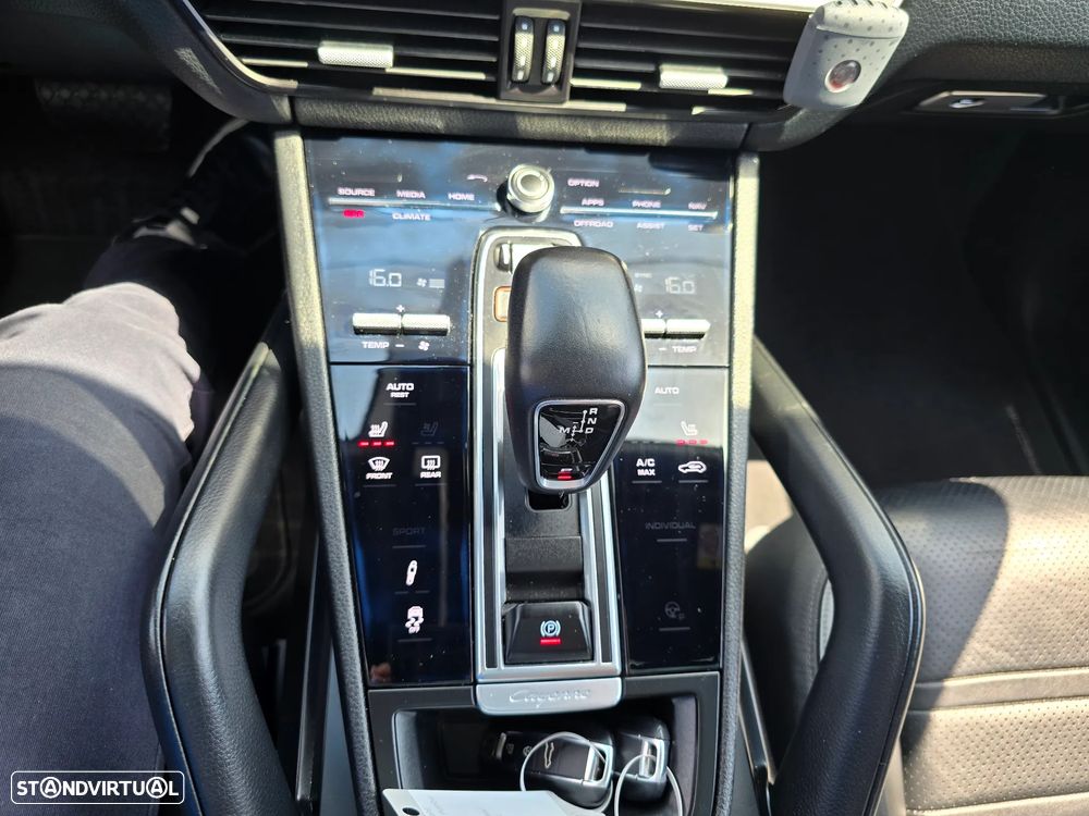 Porsche Cayenne Coupé Tiptronic S - 17