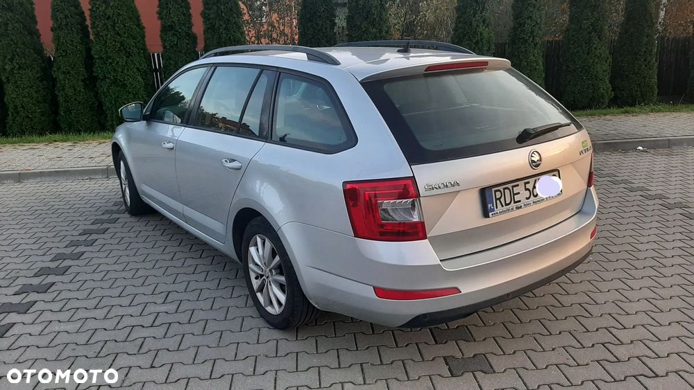 Skoda Octavia 1.6 TDI Ambition - 10