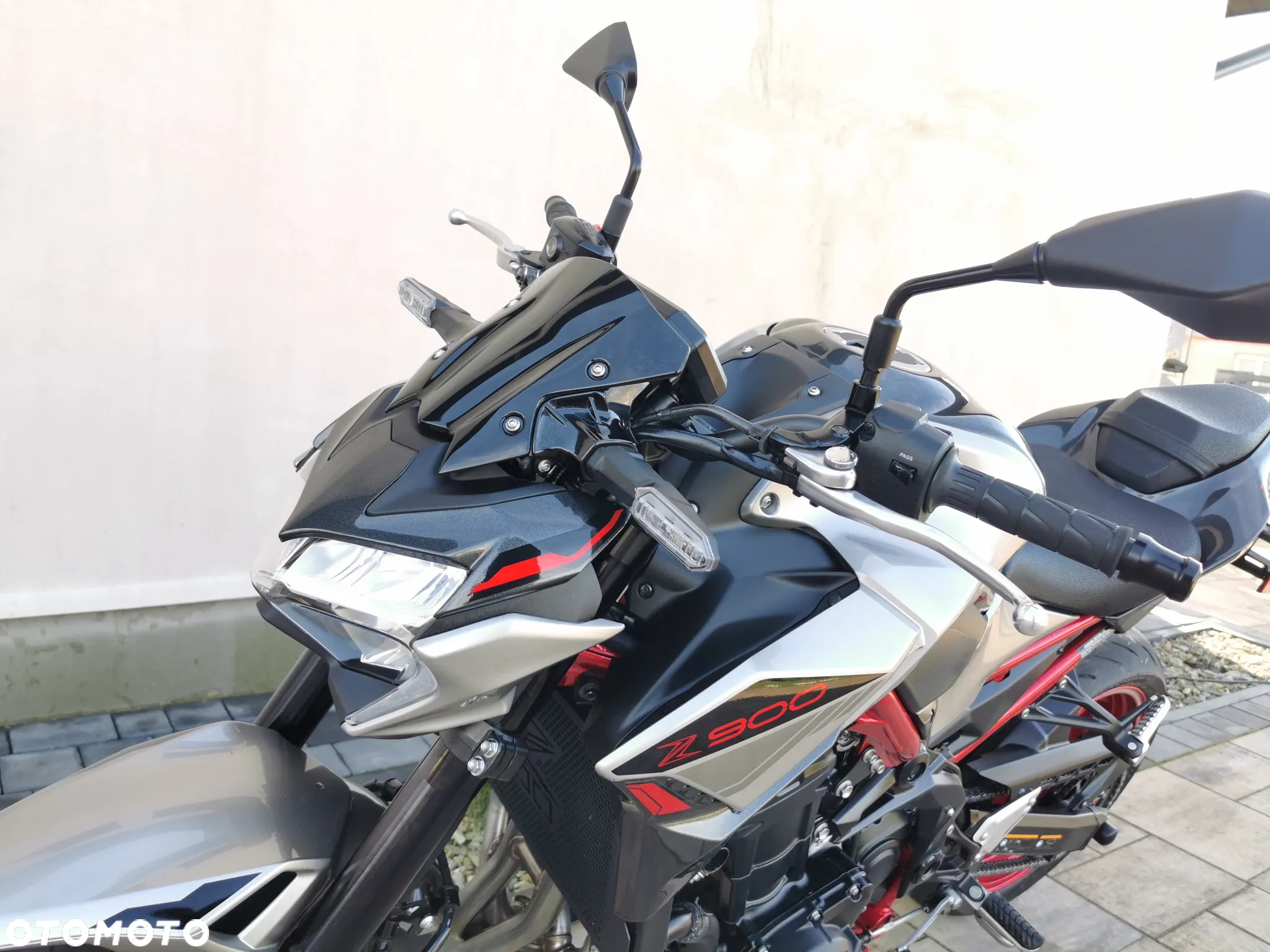 Kawasaki Z 900 - 21