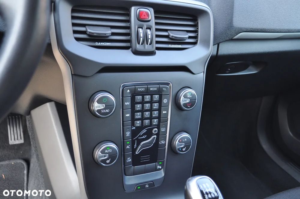 Volvo V40 T3 Drive-E Dynamic Edition - 26