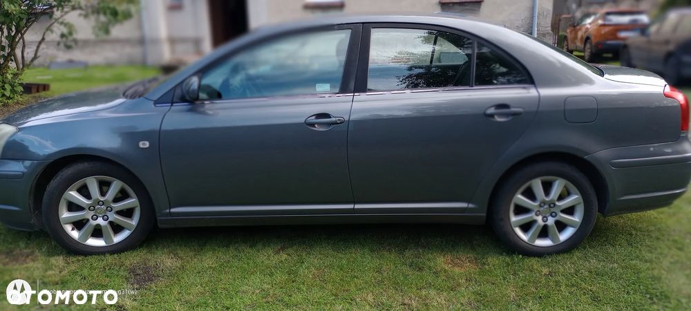 Toyota Avensis - 3