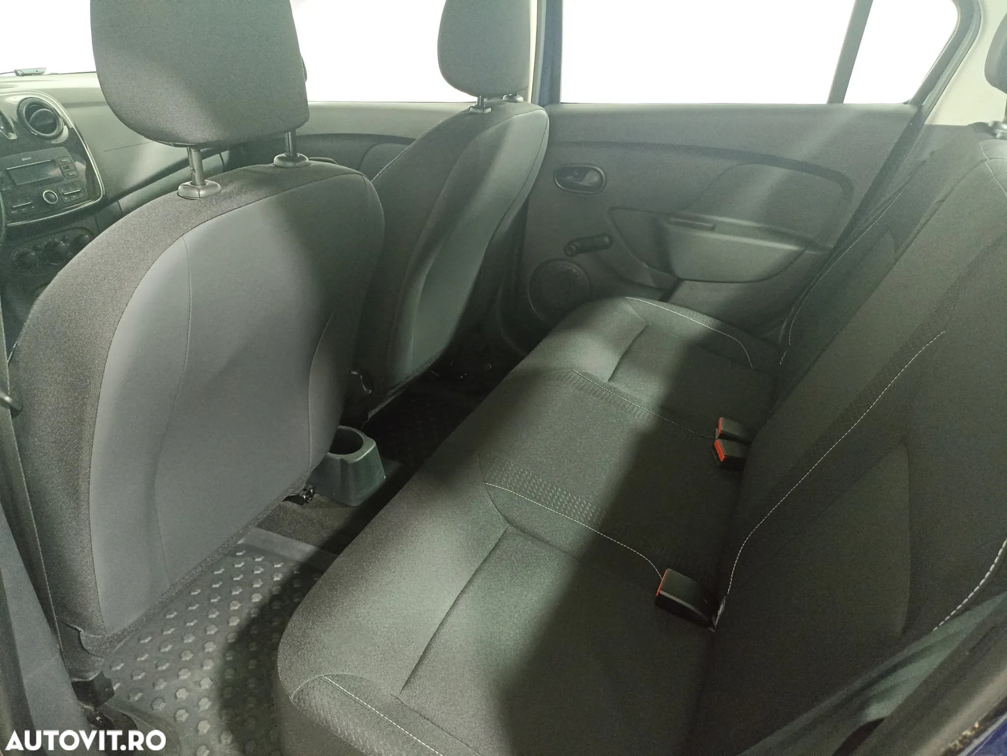 Dacia Logan 1.0 SCe Ambiance - 12