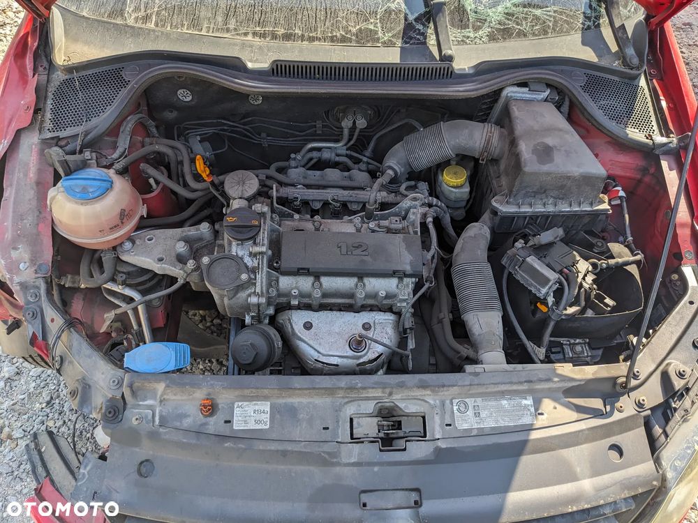 Volkswagen Polo 1,2 CGP 2012 na części - 8