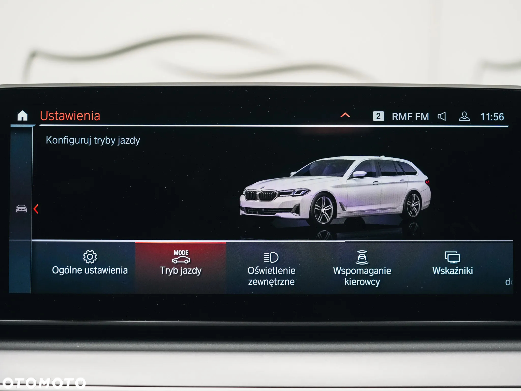 BMW Seria 5 520d Touring - 32