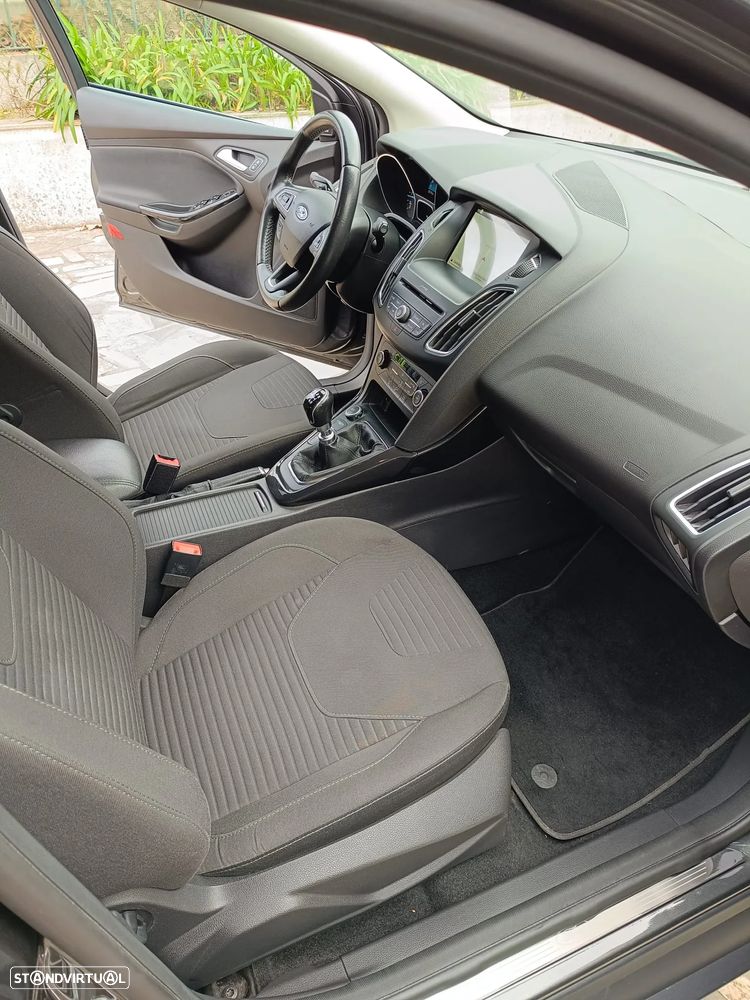 Ford Focus 1.5 TDCi Titanium - 13