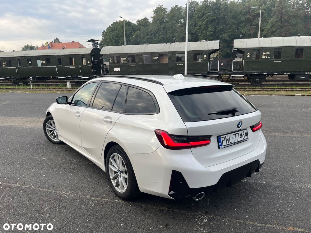 BMW Seria 3 2022 photo 5