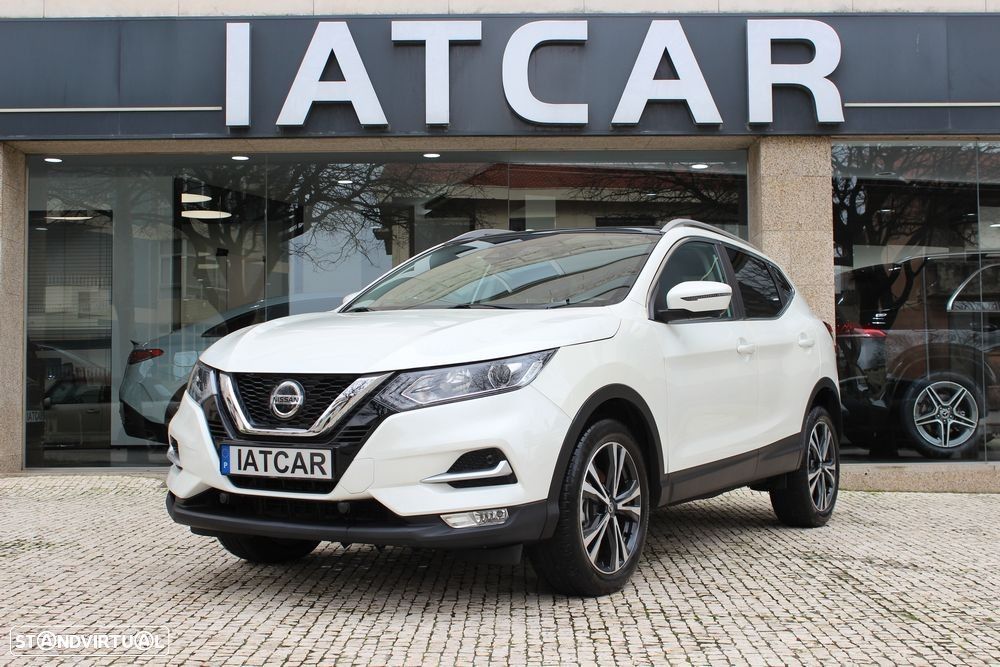 Nissan Qashqai 1.3 DIG-T N-Connecta - 1