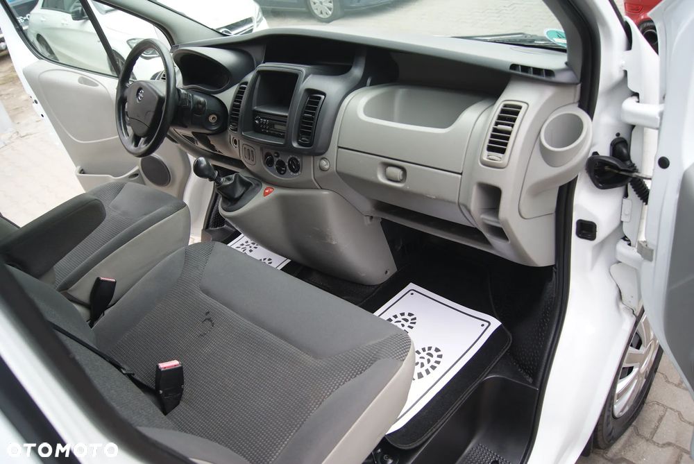 Opel Vivaro - 18