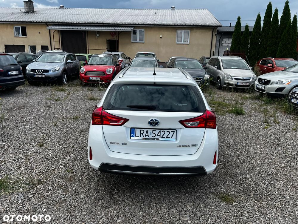 Toyota Auris - 10