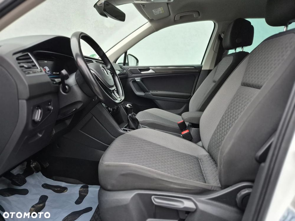 Volkswagen Tiguan 2.0 TDI SCR BlueMotion Technology Sport & Style - 14