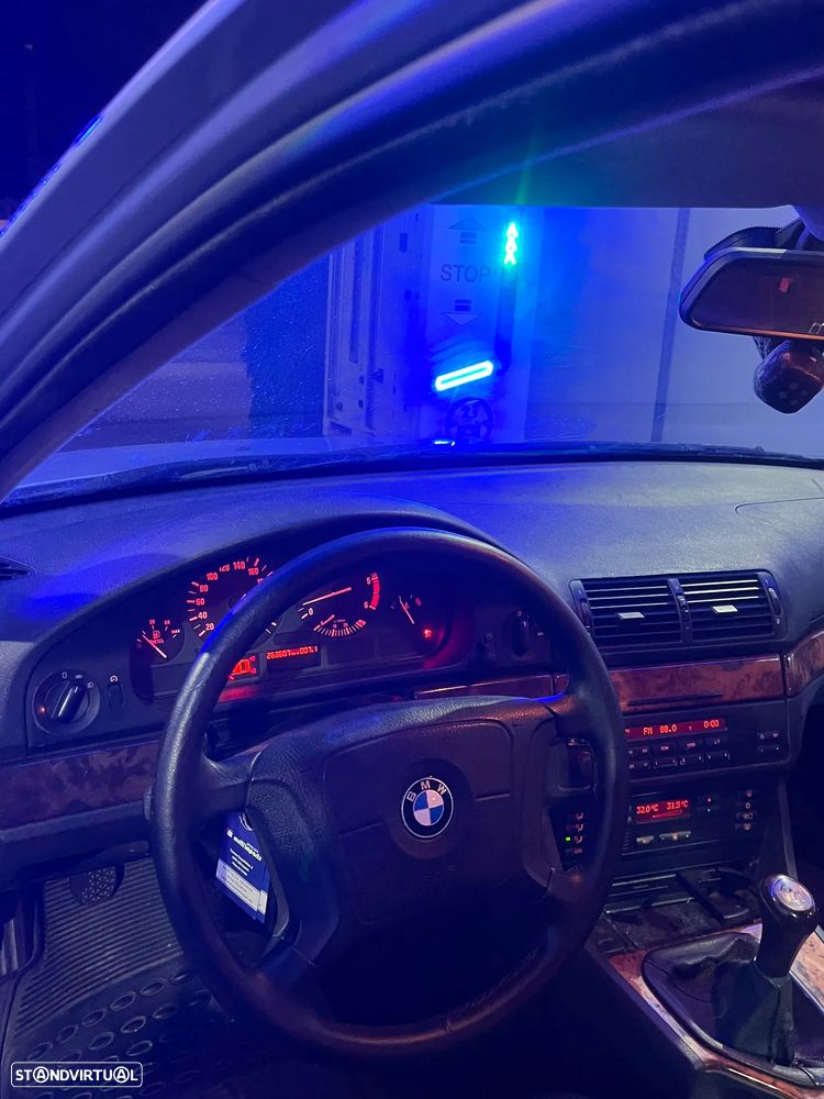 BMW 525 tds Touring - 4