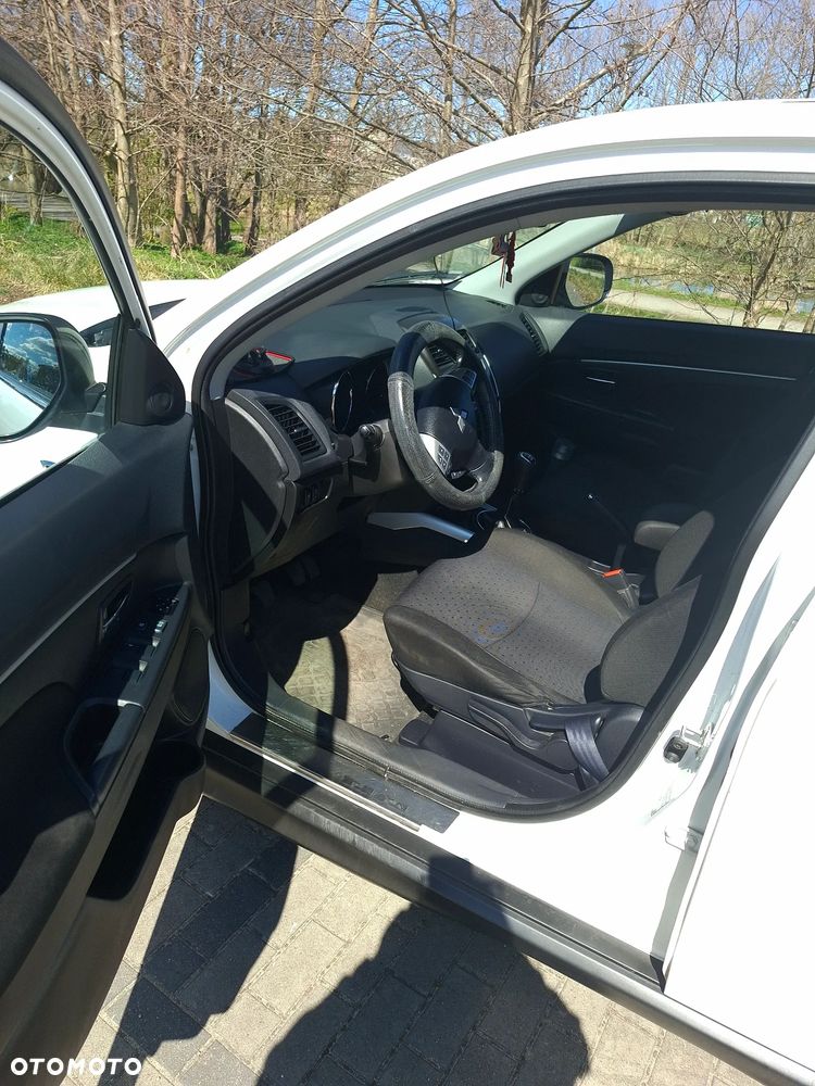 Mitsubishi ASX 1.6 Inform - 19
