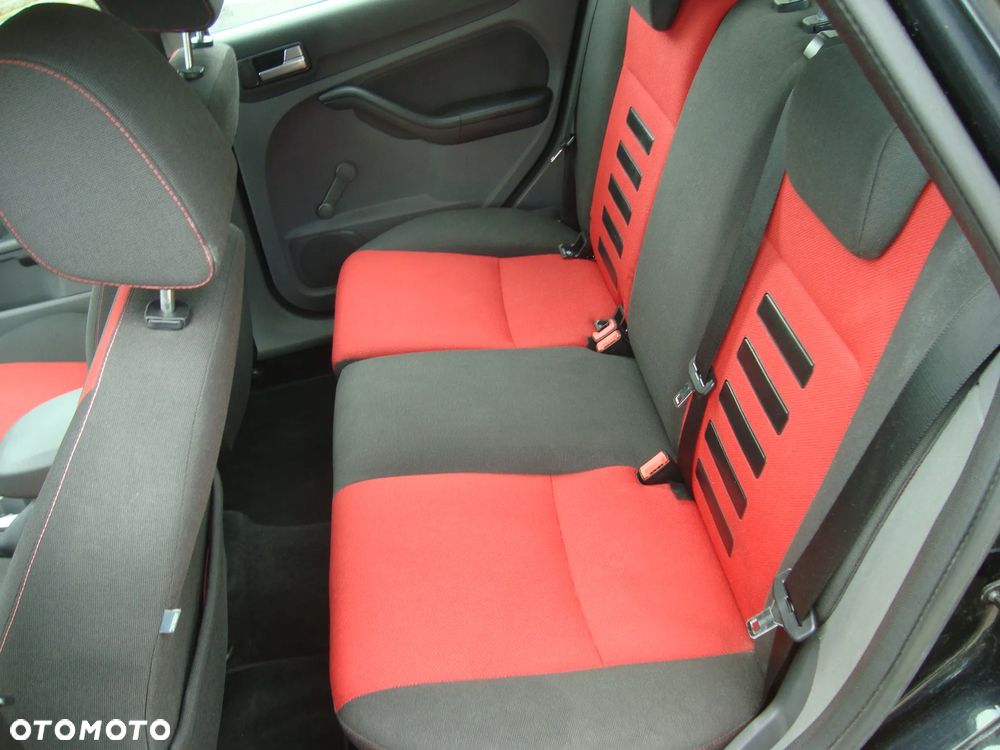 Ford Focus - 11