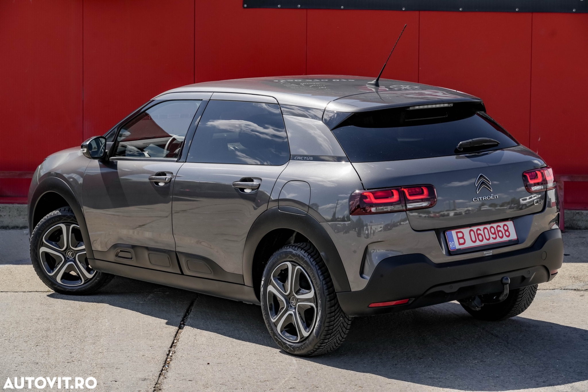Citroën C4 Cactus 1.2 PureTech S&S BVM Live - 9