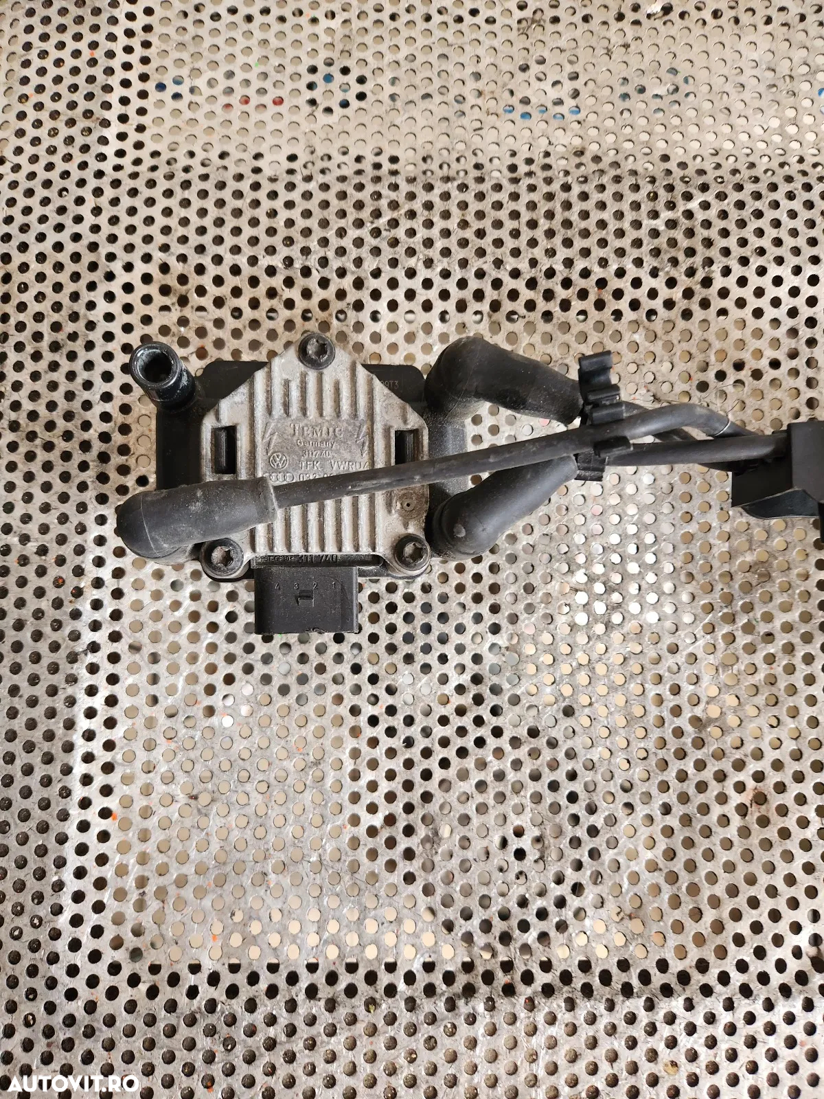 Bobina Inductie Cu Fise Vw Seat Skoda 1.2 Benzina Cod B Fabia Up Polo T-Roc Ibiza Etc - Dezmembrari - 3