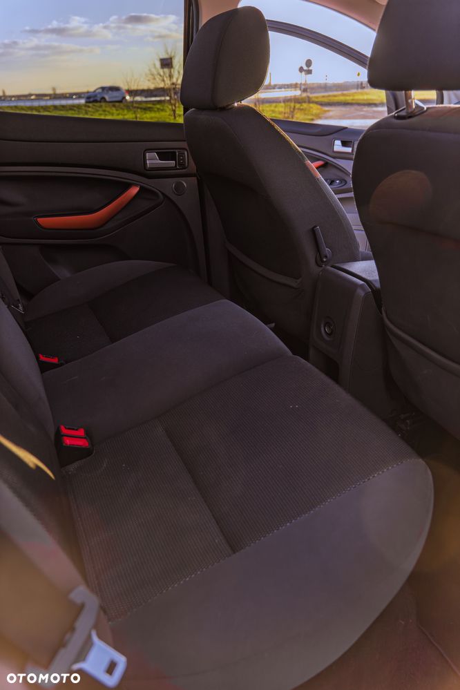 Ford Kuga 2.0 TDCi 4x4 Trend - 13
