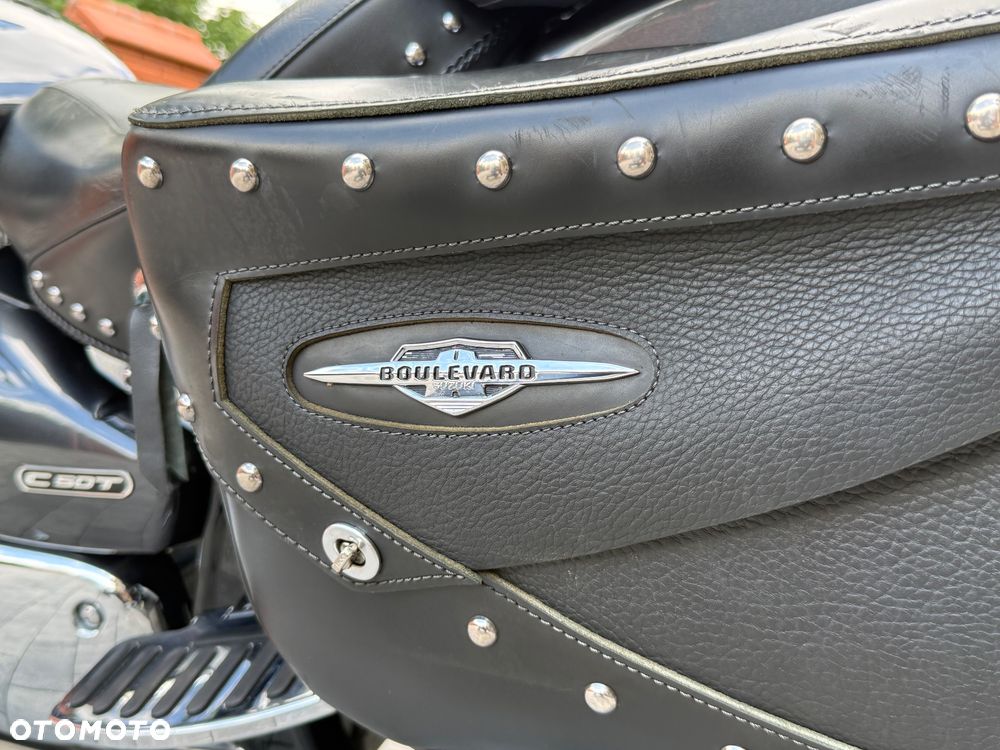 Suzuki VL 800 Volusia - Boulevard C50 - 19