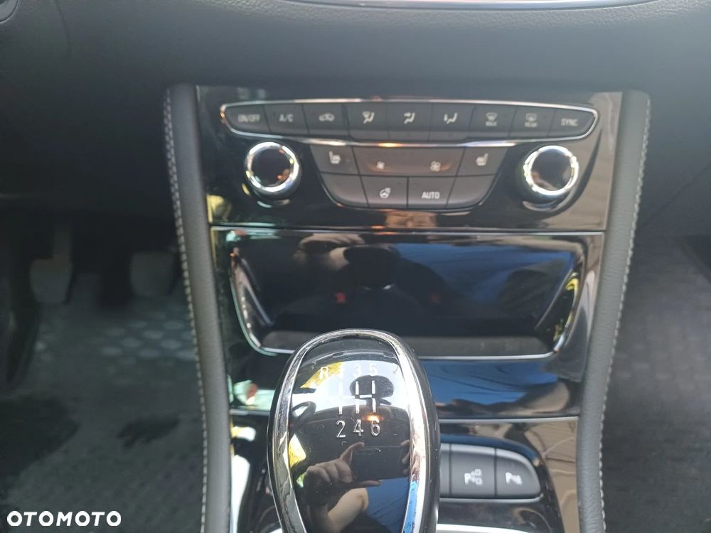 Opel Astra 1.4 T Elite S&S - 9