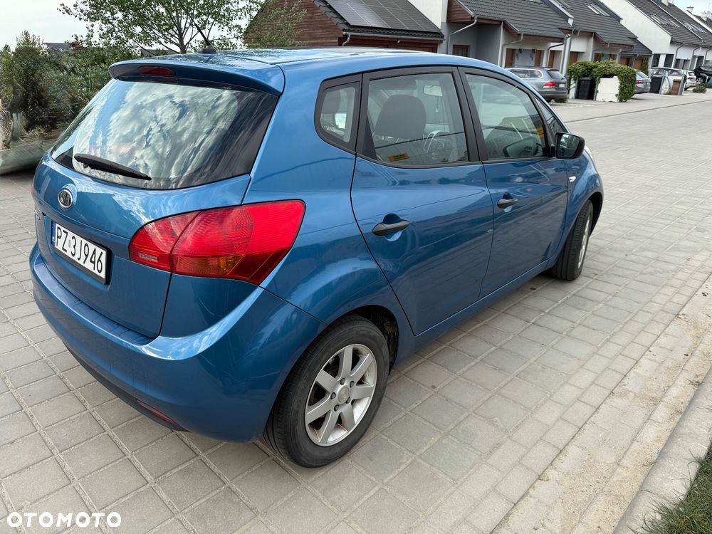 Kia Venga - 3